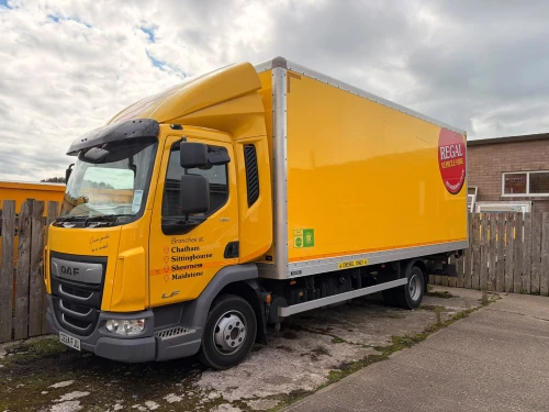 7.5 Tonne Box Truck with Tail Lift