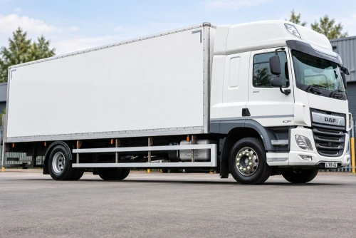 18 Tonne Box Truck